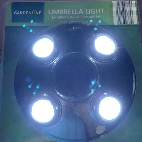 Umbrella light from Garden line fits onto your umbrella when you need light nwt - Picture 3 of 8
